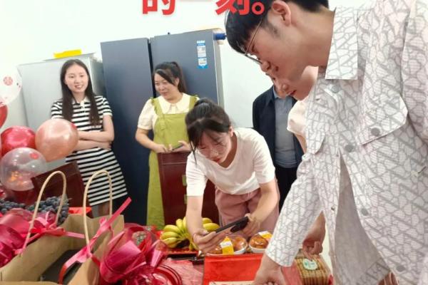 订婚吉日2024年4月 订婚吉日 订婚吉日2024年4月 订婚吉日